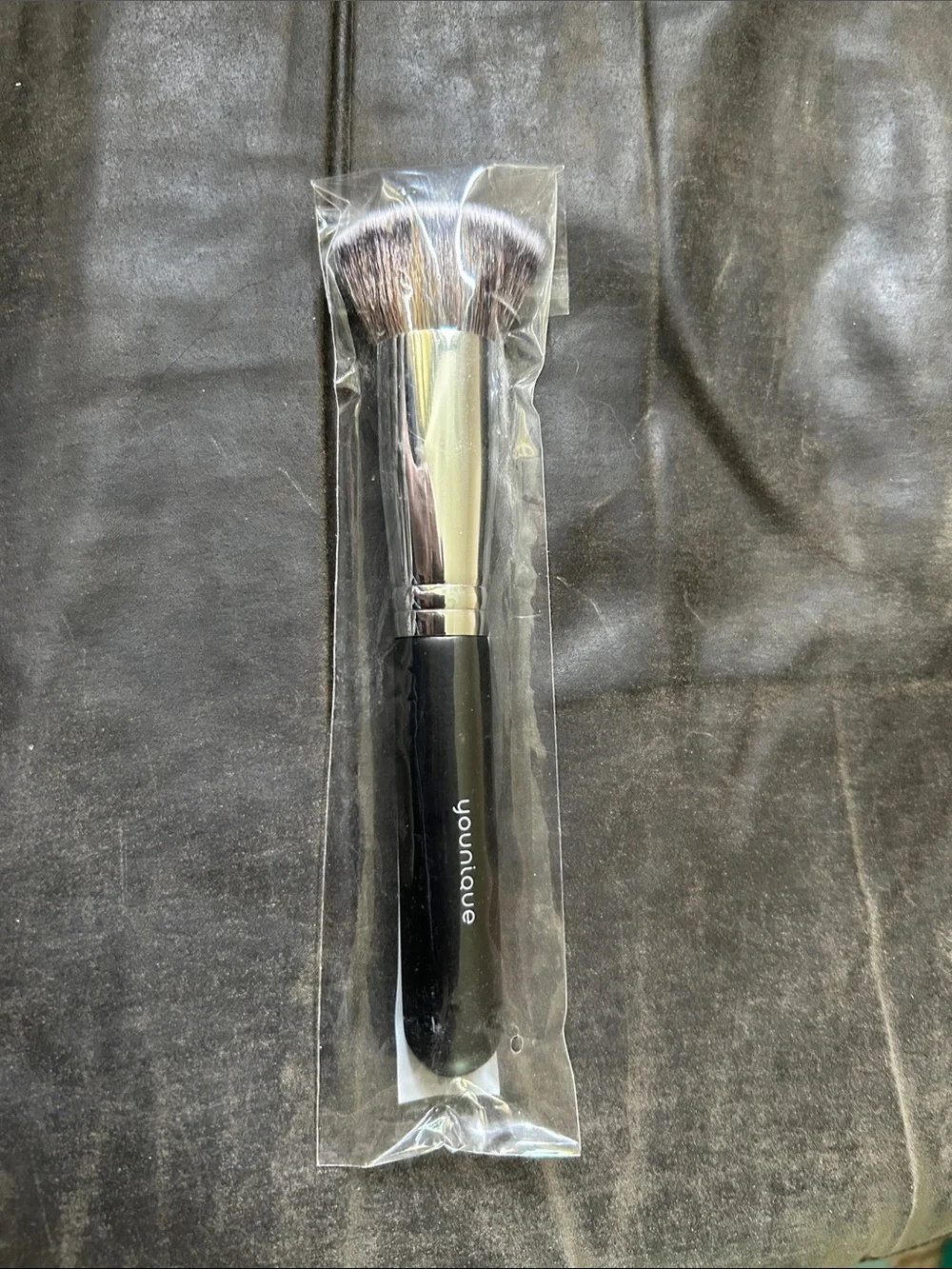 Younique-Brand New/Never Used. Black & Silver Dense Kabuki Makeup Brush.